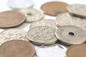 銀貨の魅力と値段を徹底解説！購入前に知っておきたいポイント